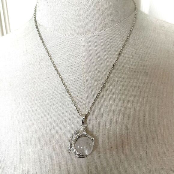 clear crystal ball dragon claw pendant necklace - Picture 2 of 8